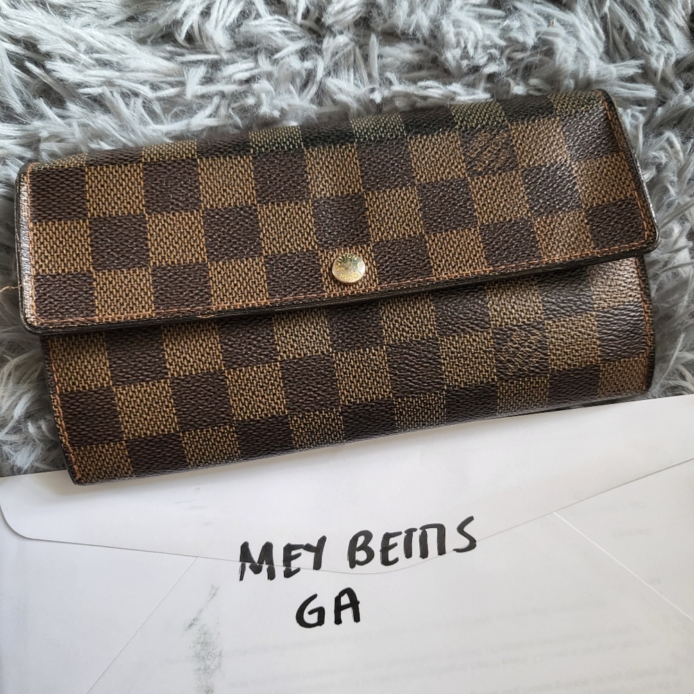 SOLD Authentic LV Sarah DE wallet canvas leather